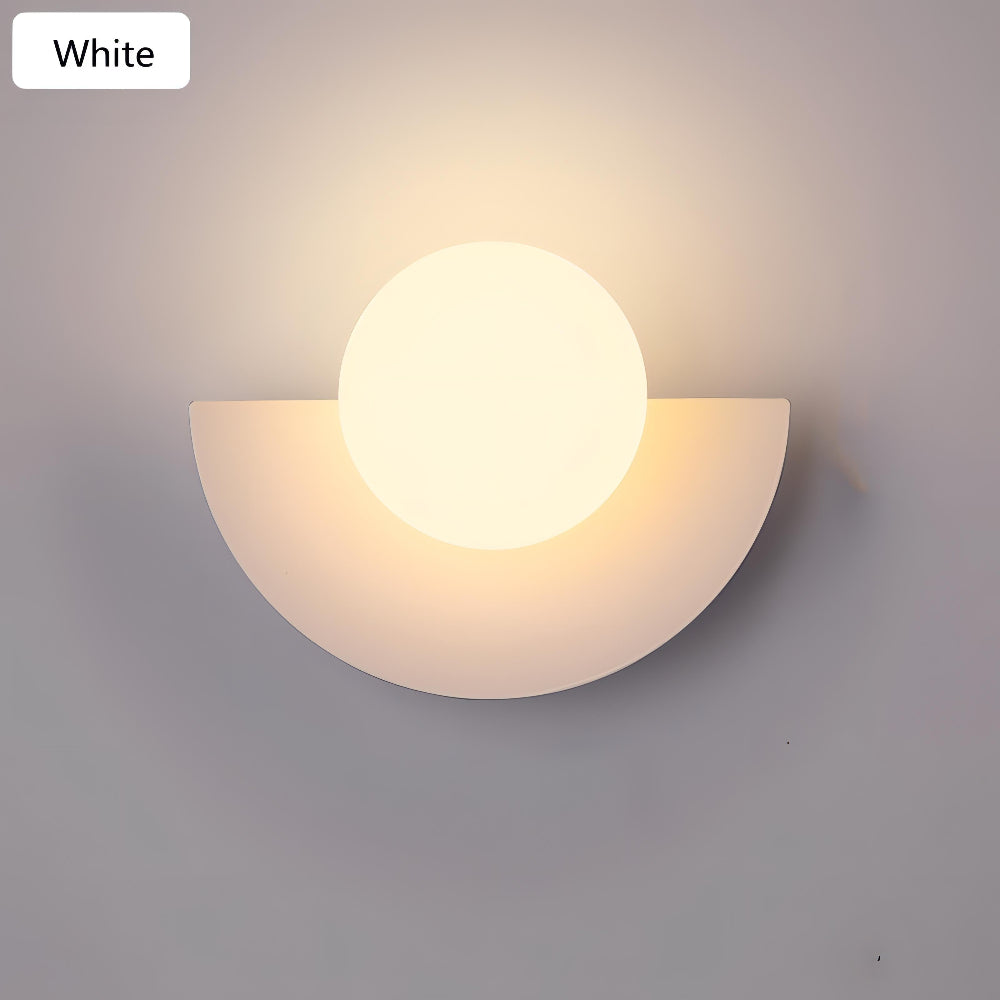 Lunaris Half-Moon LED Wall Light – Nordic Minimalist Design