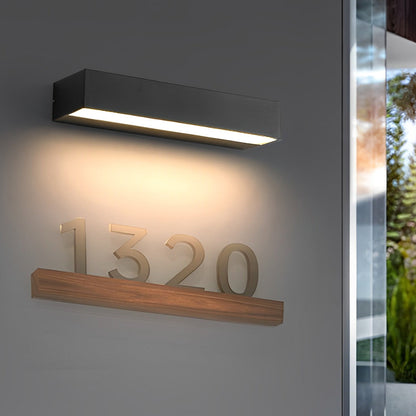 Modern Waterproof Outdoor Wall Light – Durable LED Exterior Sconce