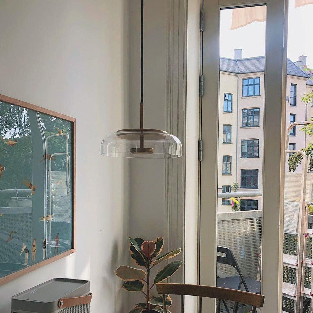Modern Brass and Glass Pendant Light – Elegant Illumination for Home