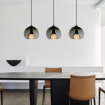 Minimalist Metal Pendant Light – Soft Illumination for Modern Spaces
