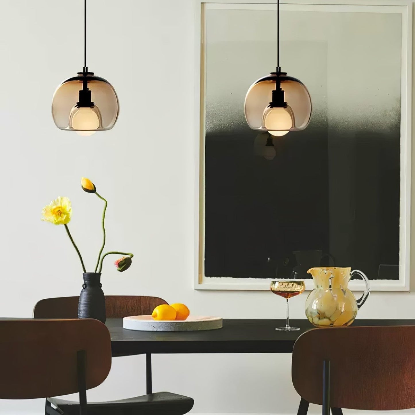 Minimalist Metal Pendant Light – Soft Illumination for Modern Spaces