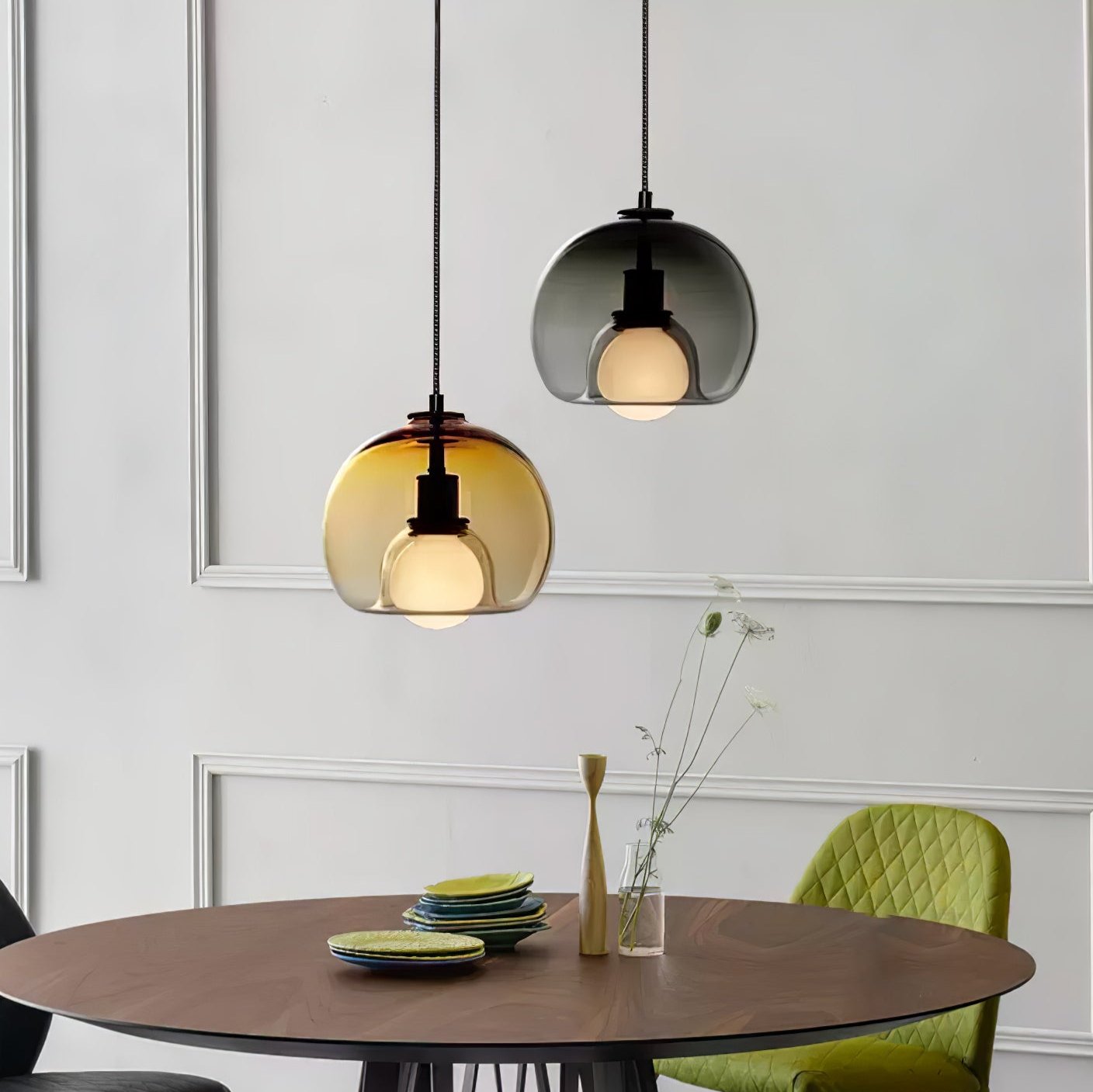 Minimalist Metal Pendant Light – Soft Illumination for Modern Spaces