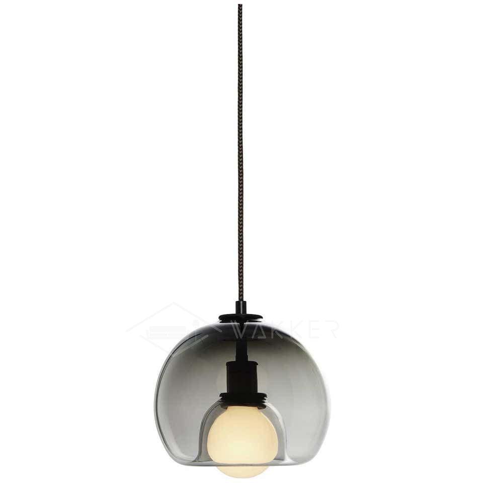 Minimalist Metal Pendant Light – Soft Illumination for Modern Spaces