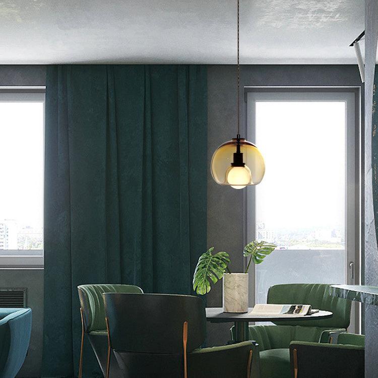 Minimalist Metal Pendant Light – Soft Illumination for Modern Spaces