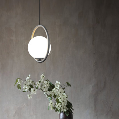Modern Metal and Glass Pendant Light – Elegant Illumination for Contemporary Spaces