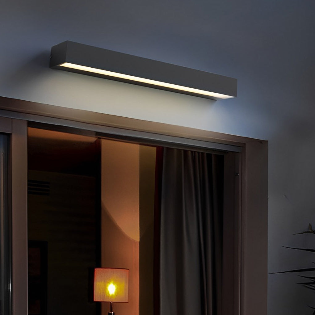 Modern Waterproof Outdoor Wall Light – Durable LED Exterior Sconce