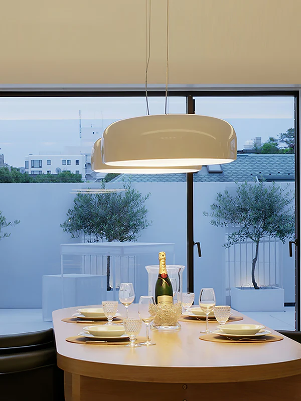Modern Smithfield Pendant Light – Elegant Illumination for Any Space