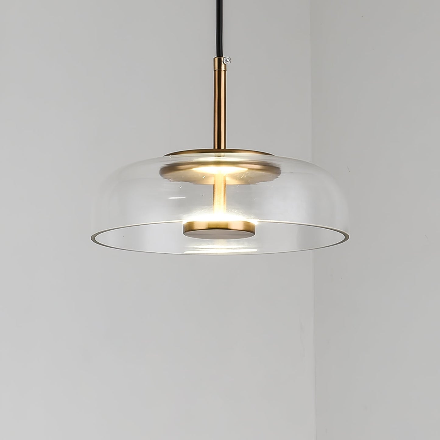 Modern Brass and Glass Pendant Light – Elegant Illumination for Home