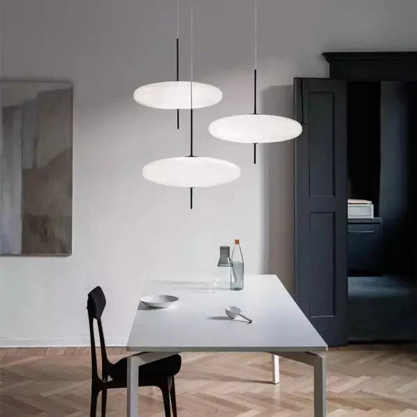 Modern Minimalist Pendant Lamp – Elegant Illumination for Any Space